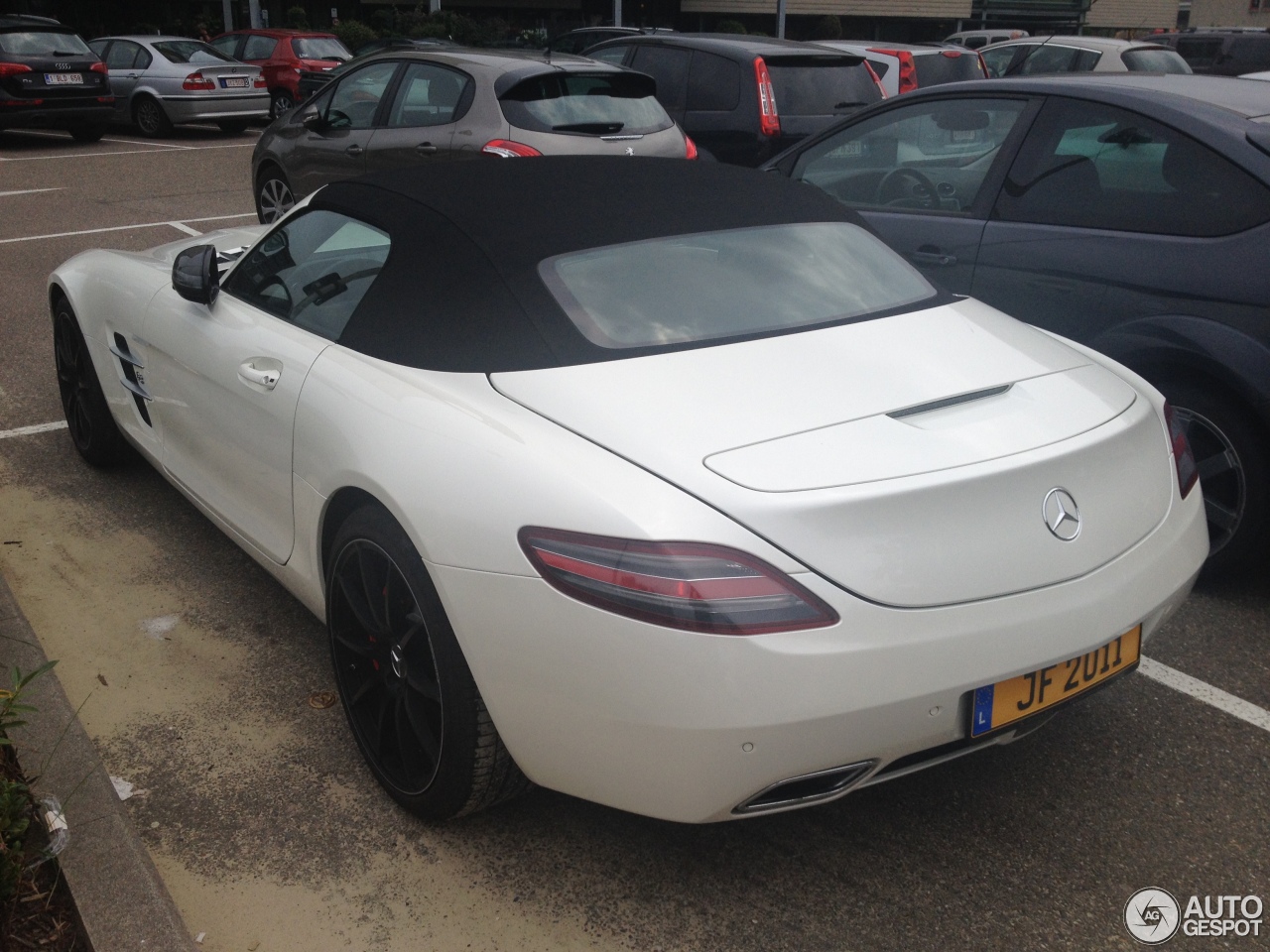 Mercedes-Benz SLS AMG Roadster