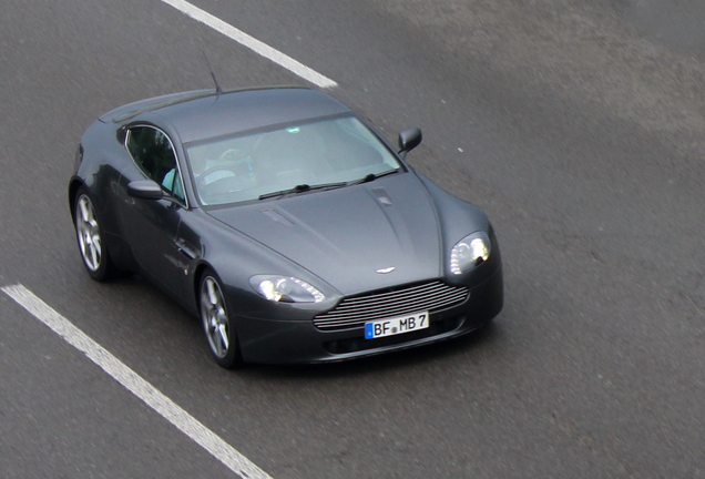 Aston Martin V8 Vantage