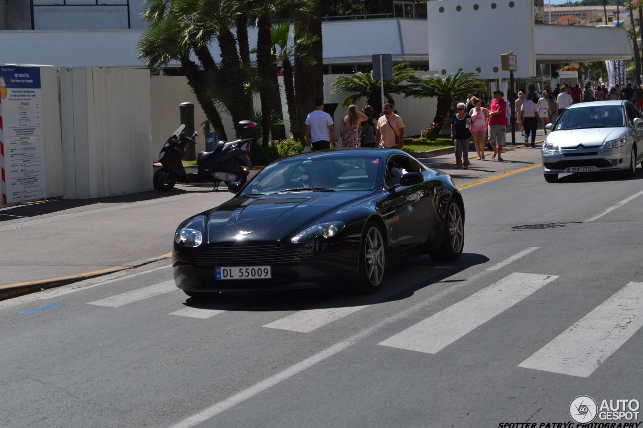 Aston Martin V8 Vantage