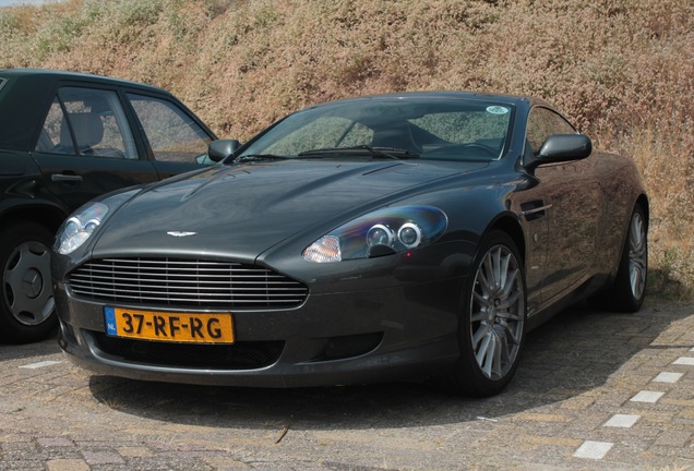 Aston Martin DB9