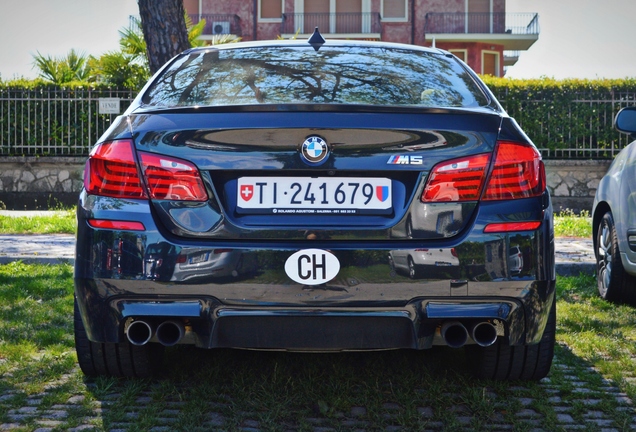 BMW M5 F10 2011