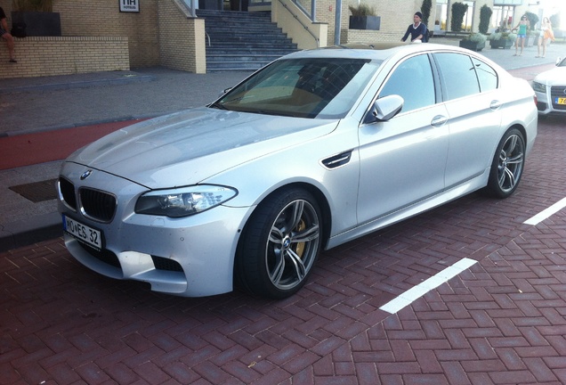 BMW M5 F10 2011