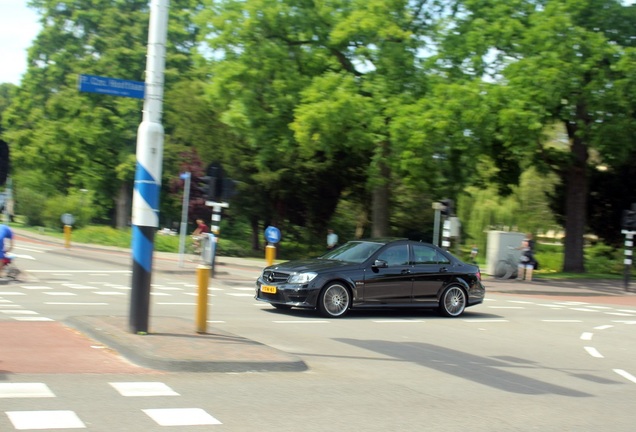 Mercedes-Benz C 63 AMG W204 2012