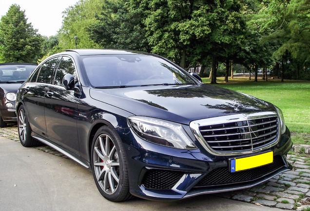 Mercedes-Benz S 63 AMG V222