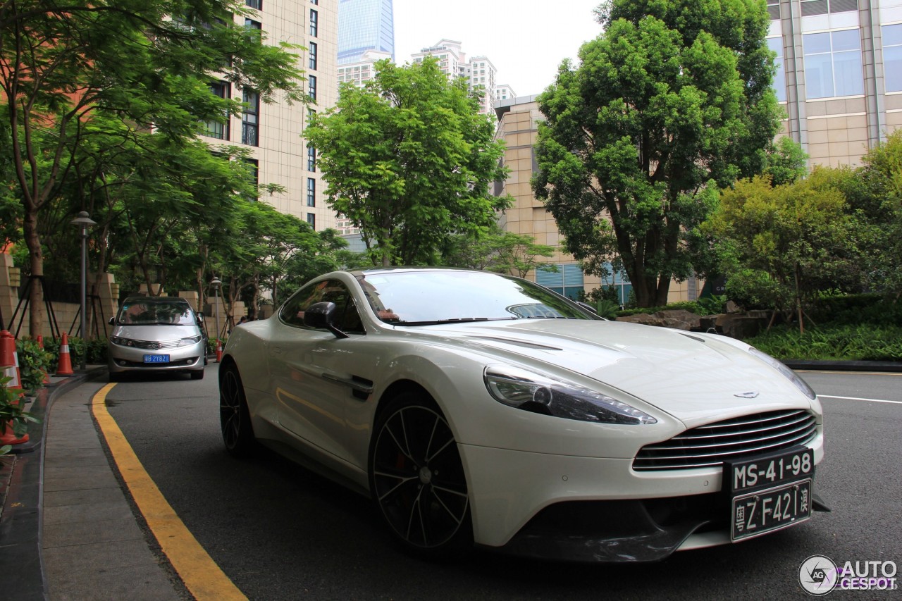 Aston Martin Vanquish 2013