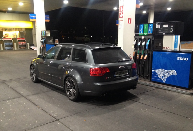 Audi RS4 Avant B7