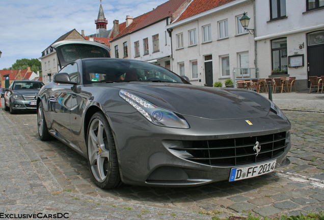 Ferrari FF