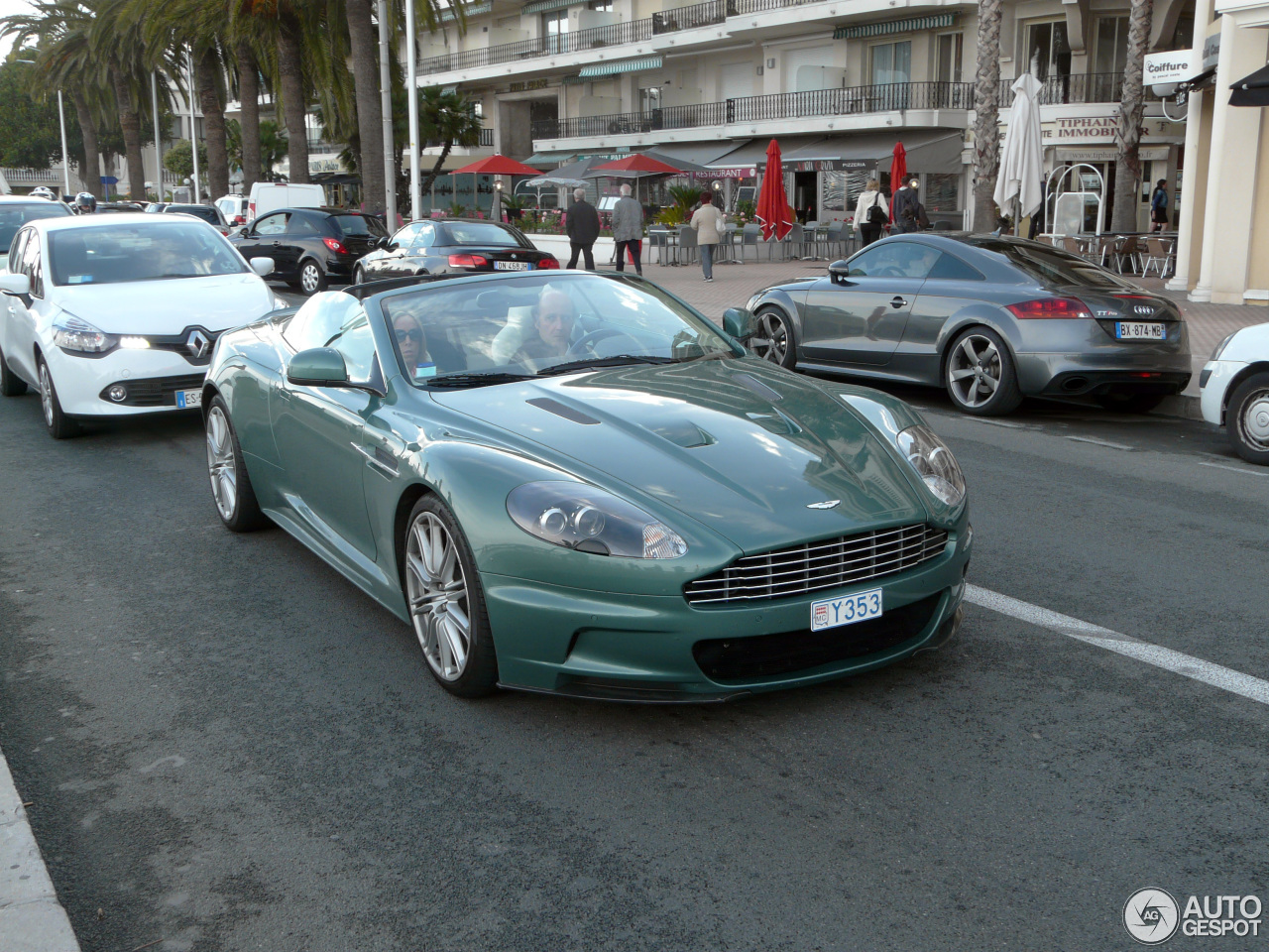 Aston Martin DBS Volante