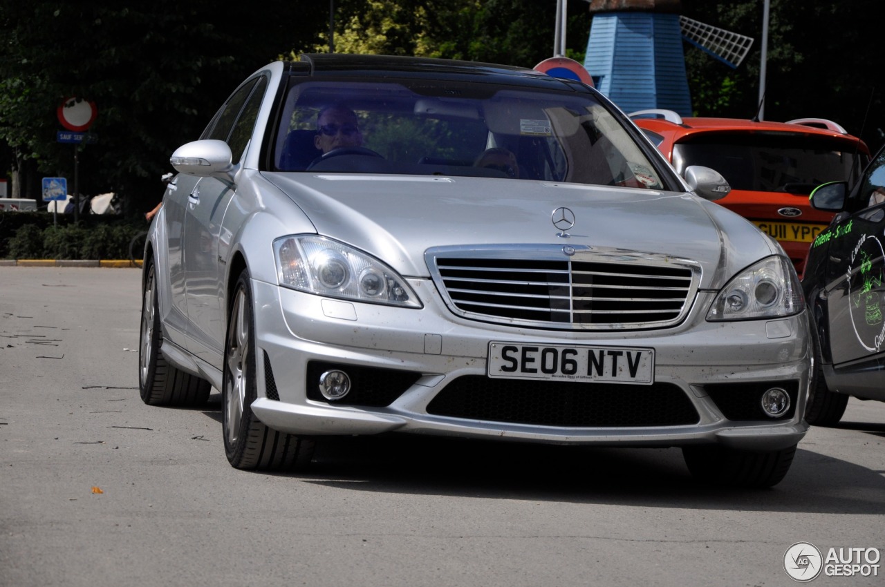 Mercedes-Benz S 65 AMG V221