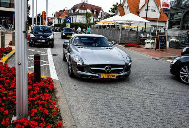 Mercedes-Benz SLS AMG