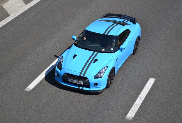 Nissan GT-R