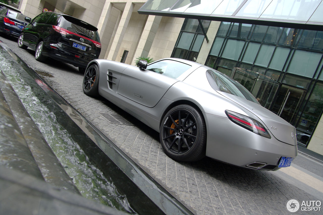 Mercedes-Benz SLS AMG 45th Anniversary China Limited Edition