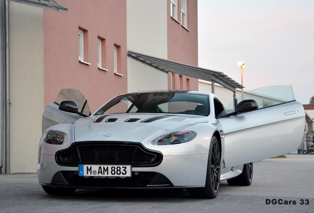 Aston Martin V12 Vantage S