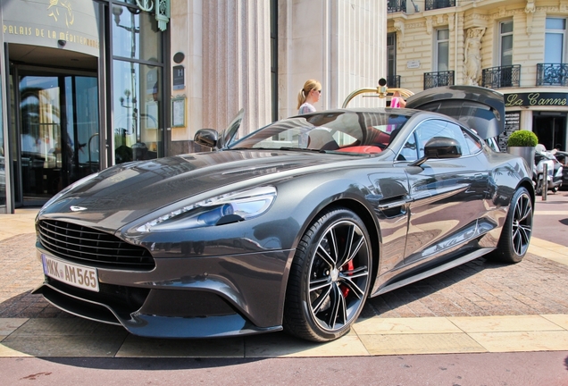 Aston Martin Vanquish 2013