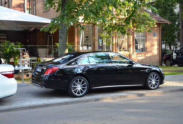 Mercedes-Benz S 63 AMG V222