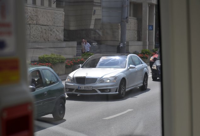 Mercedes-Benz S 63 AMG W221