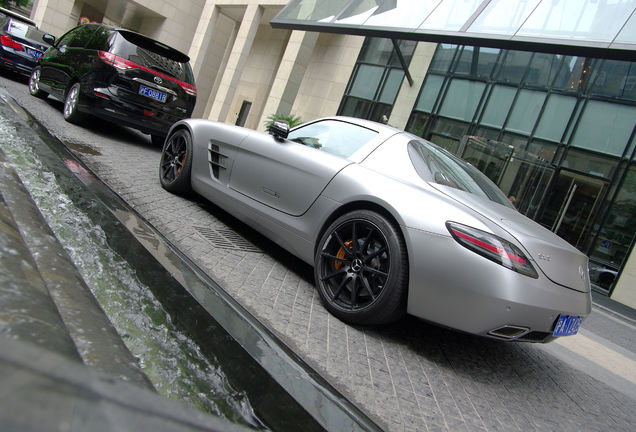 Mercedes-Benz SLS AMG 45th Anniversary China Limited Edition