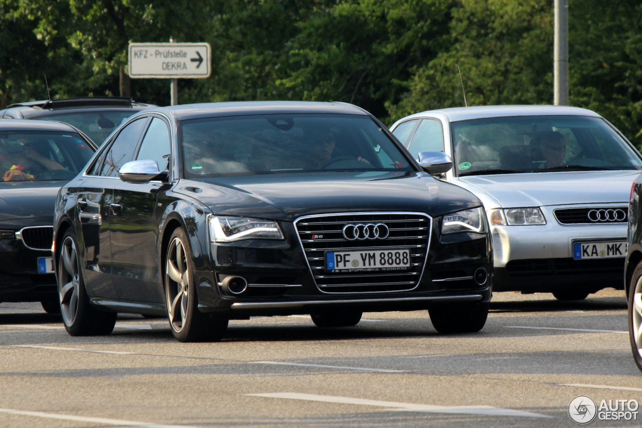 Audi S8 D4