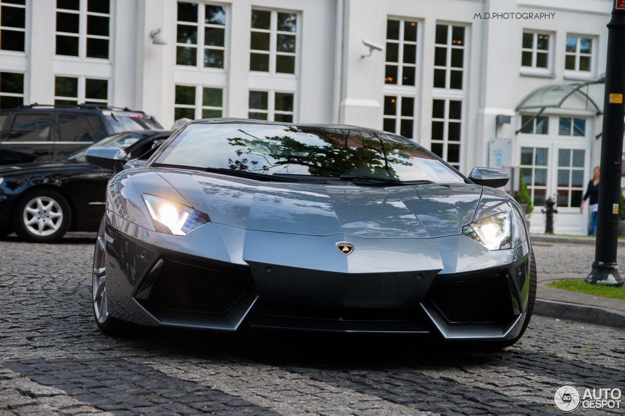 Lamborghini Aventador LP700-4 Roadster