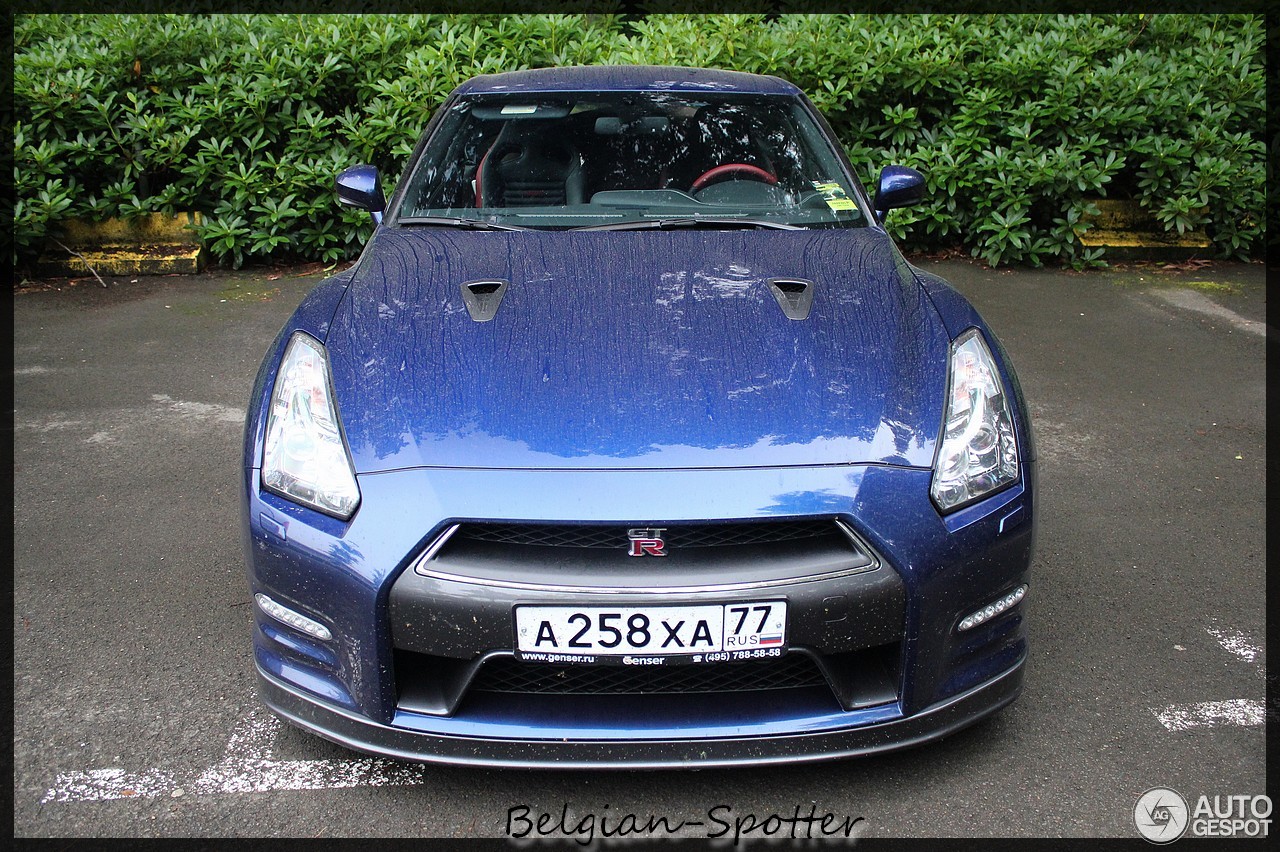 Nissan GT-R 2011