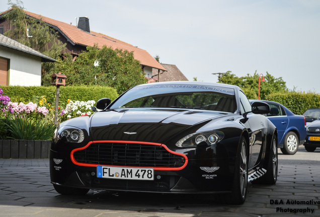 Aston Martin V8 Vantage S