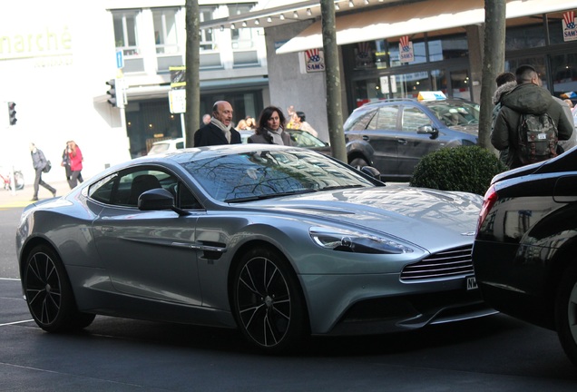 Aston Martin Vanquish 2013