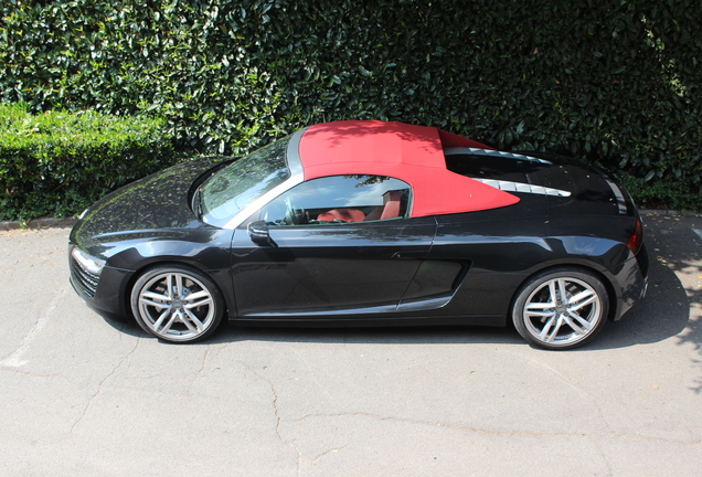 Audi R8 V8 Spyder 2013