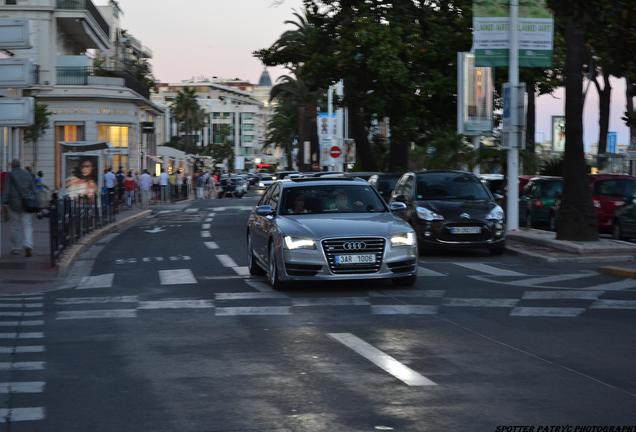 Audi S8 D4