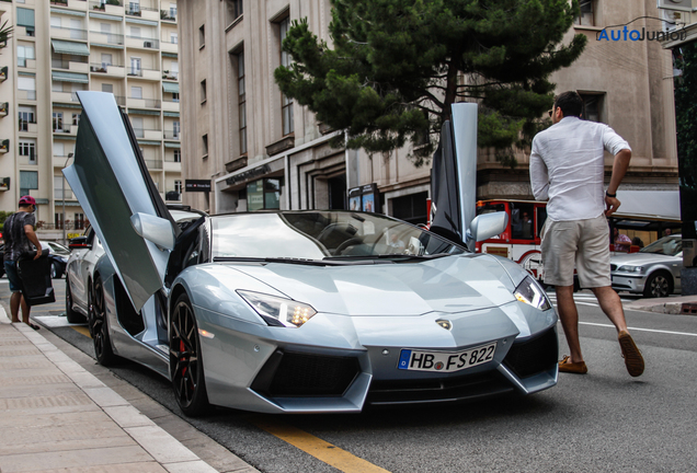 Lamborghini Aventador LP700-4 Roadster