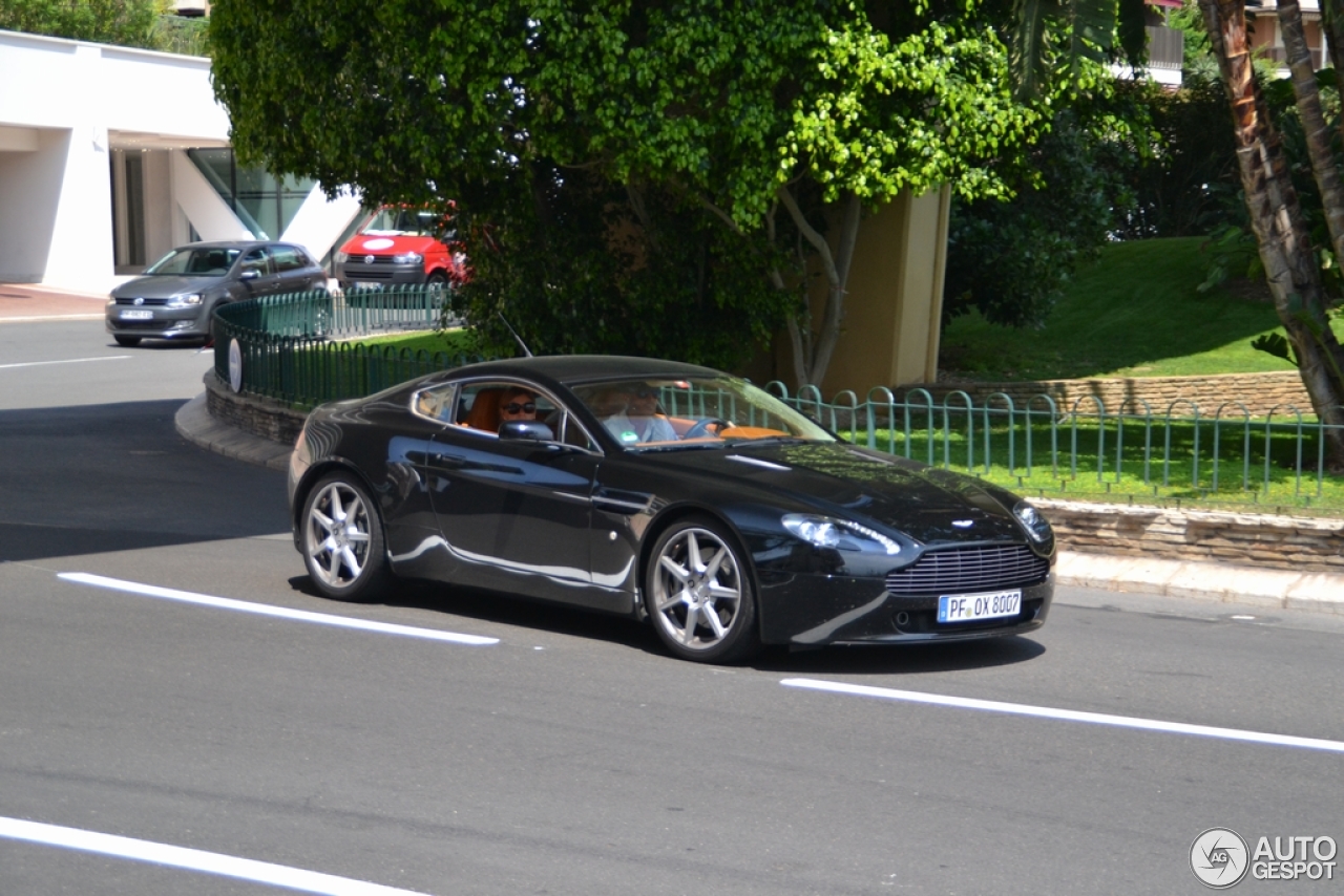 Aston Martin V8 Vantage