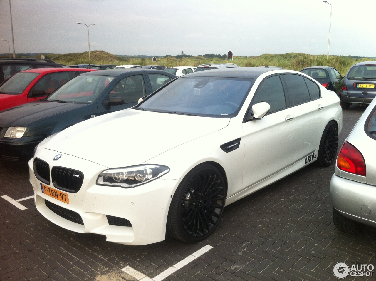 BMW M5 F10 2011