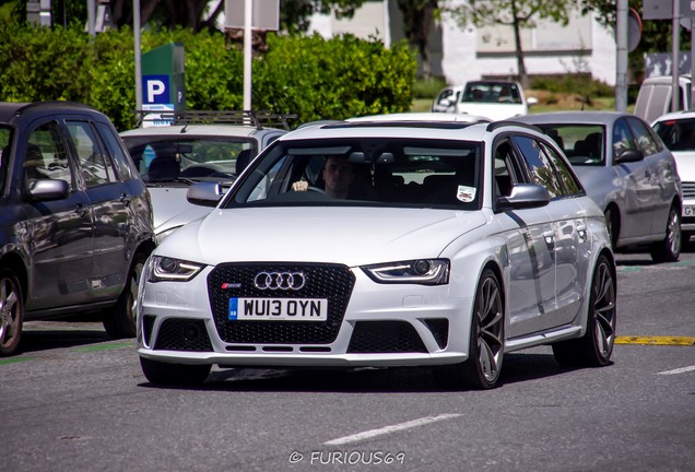 Audi RS4 Avant B8