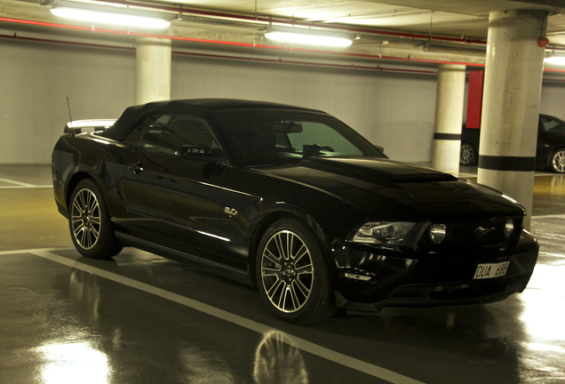 Ford Mustang GT Convertible 2011