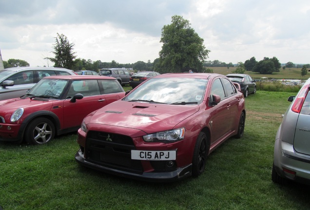 Mitsubishi Lancer Evolution X FQ-330