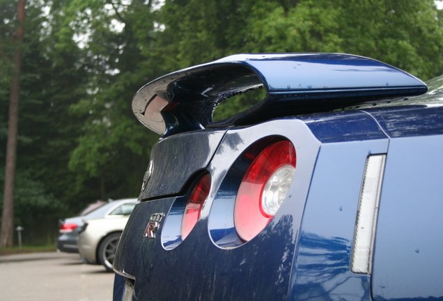 Nissan GT-R 2011