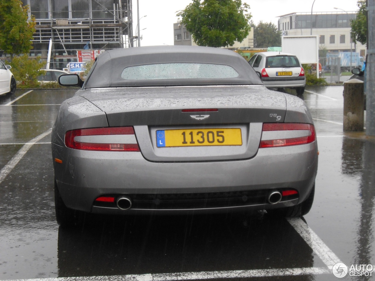 Aston Martin DB9 Volante