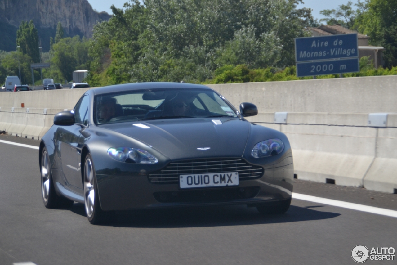 Aston Martin V8 Vantage