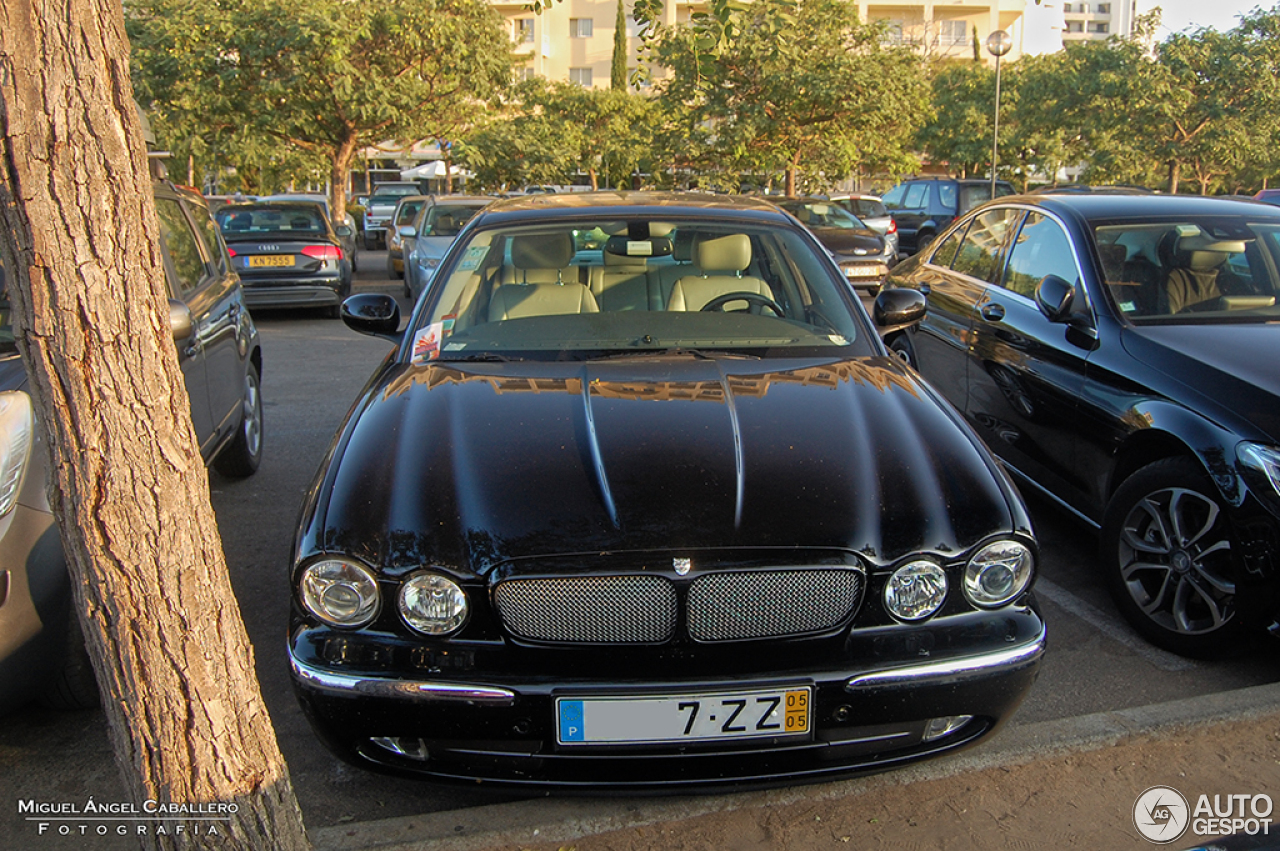 Jaguar XJR