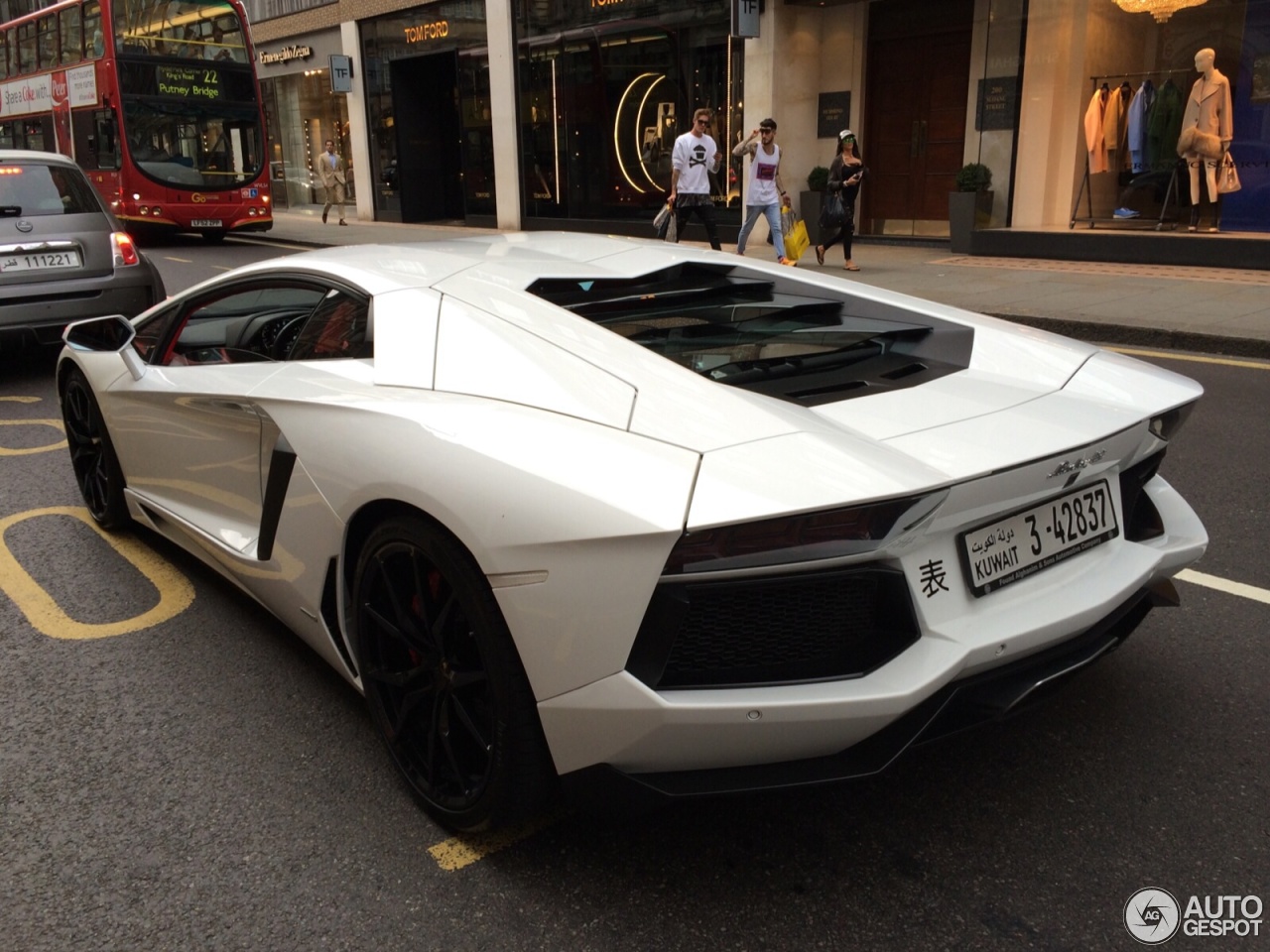 Lamborghini Aventador LP700-4