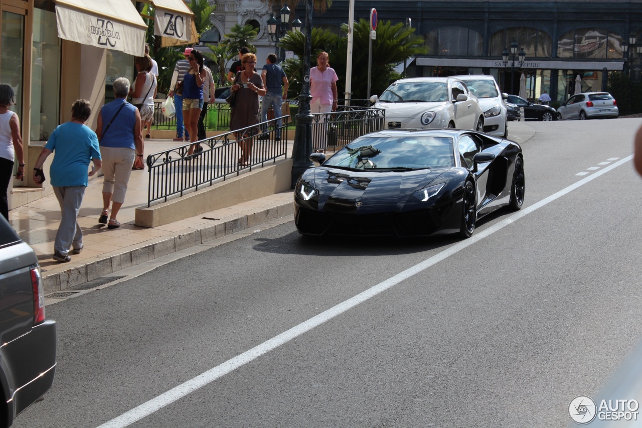 Lamborghini Aventador LP700-4