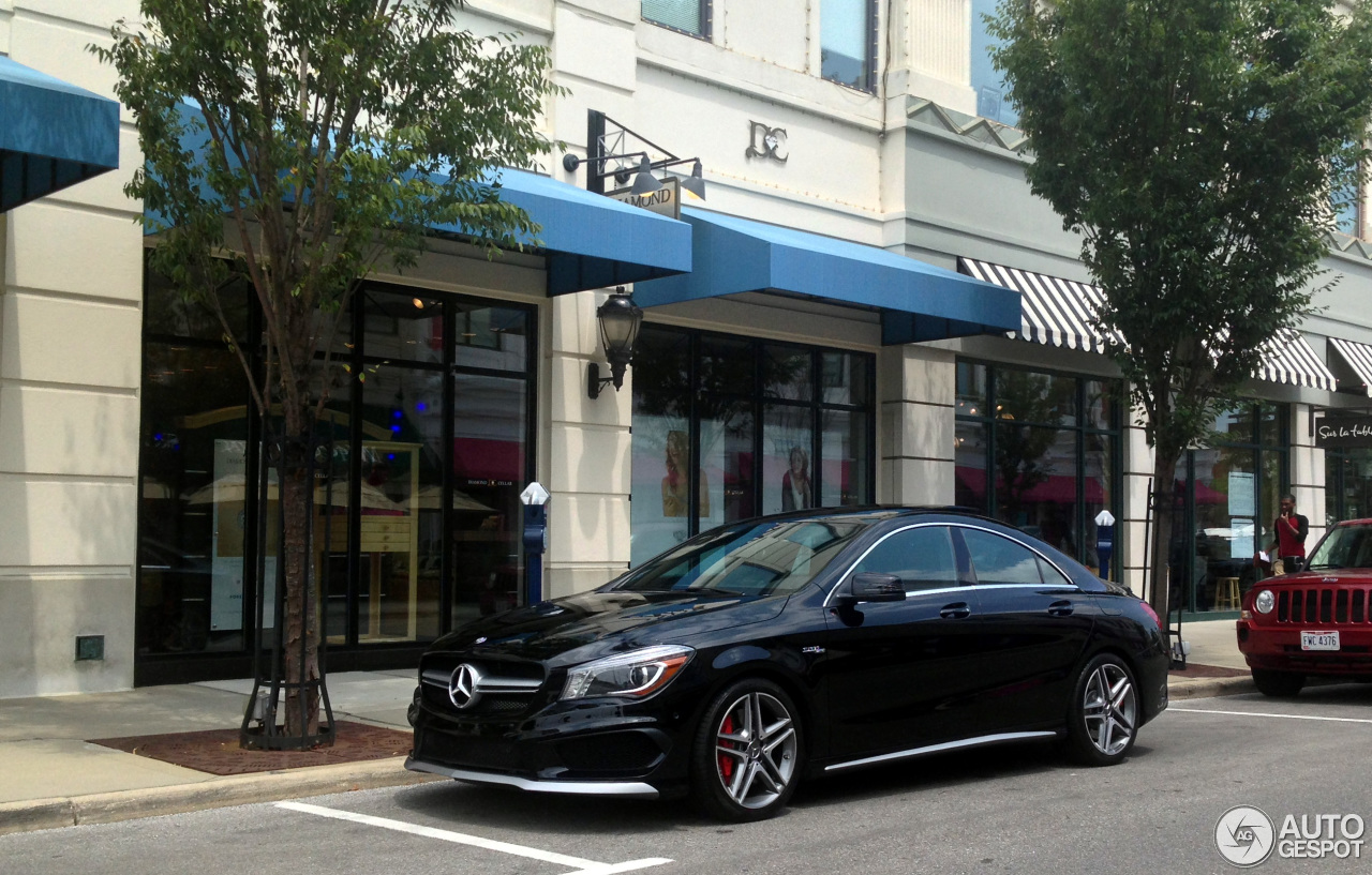 Mercedes-Benz CLA 45 AMG C117