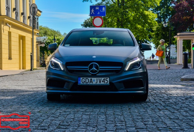 Mercedes-Benz A 45 AMG