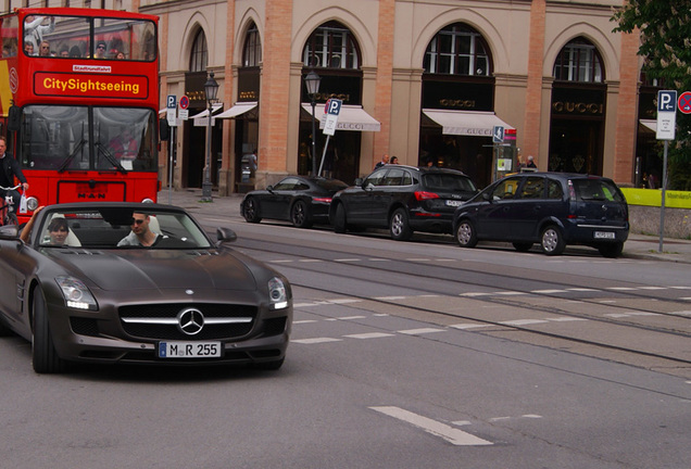 Mercedes-Benz SLS AMG Roadster