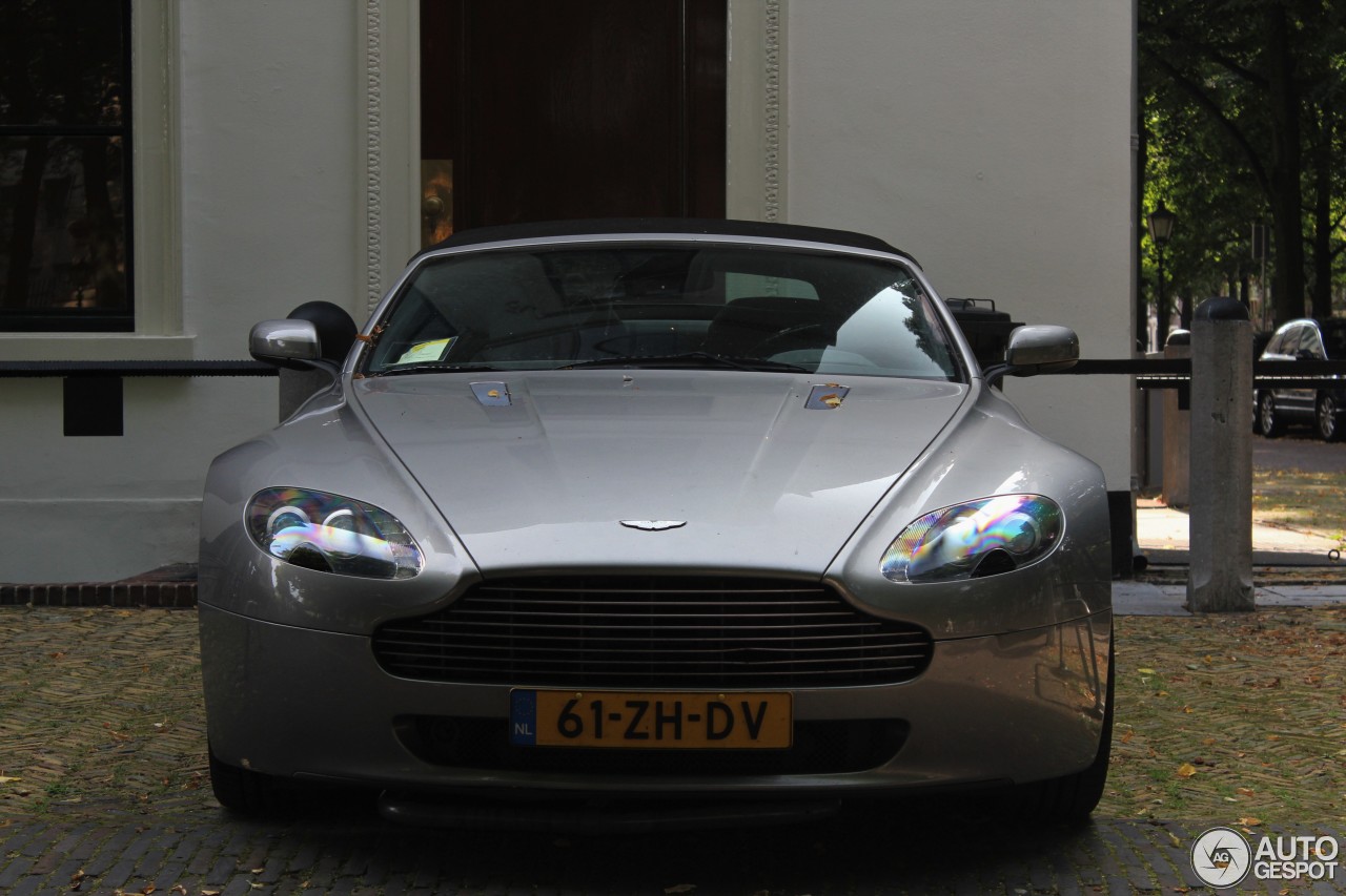 Aston Martin V8 Vantage Roadster