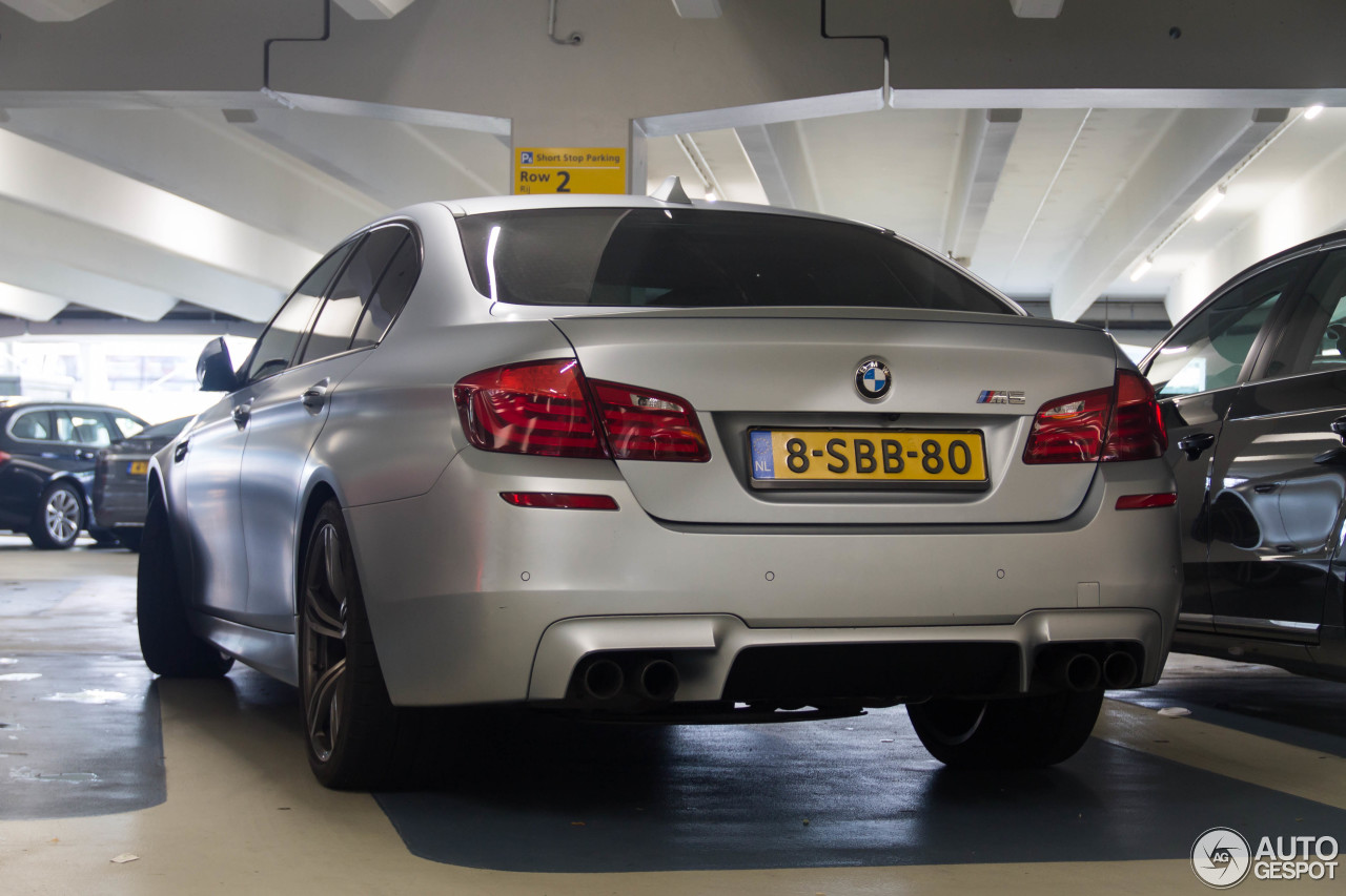 BMW M5 F10 2011