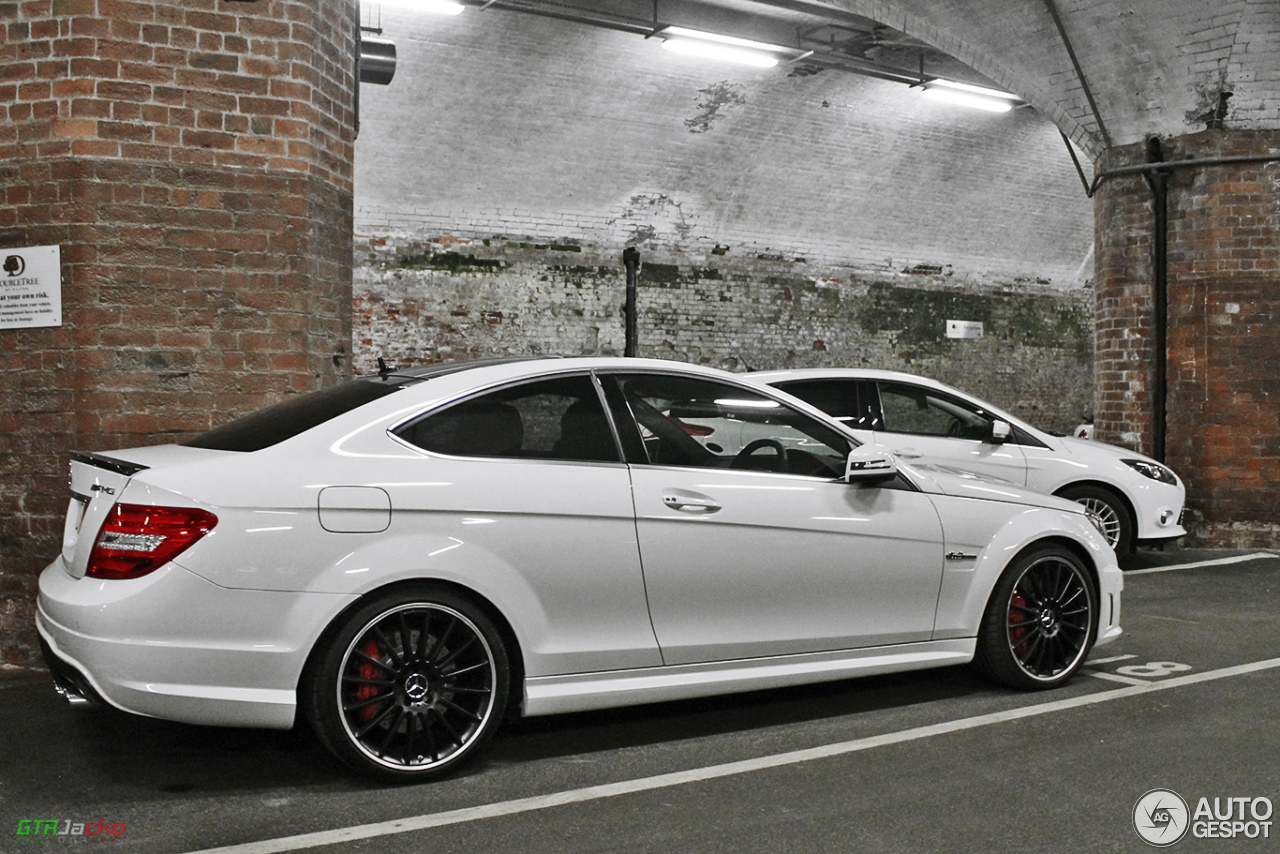 Mercedes-Benz C 63 AMG Coupé Edition 125