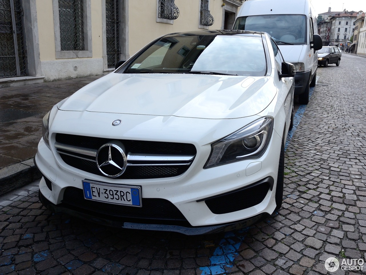 Mercedes-Benz CLA 45 AMG C117