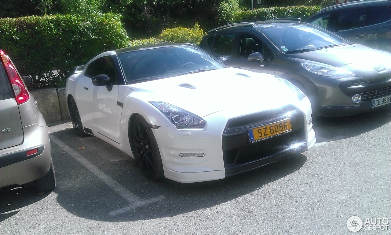 Nissan GT-R 2011