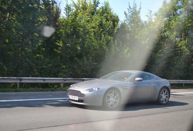 Aston Martin V8 Vantage