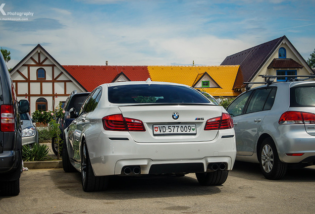 BMW M5 F10 2011